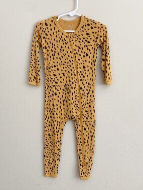 Kyte Baby Cheetah Print Zippered Romper • 2T